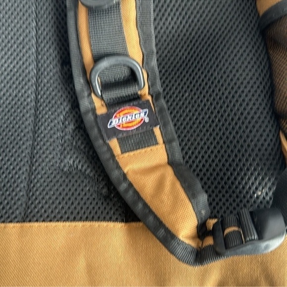 Dickies Backpack. - Picture 3 of 5